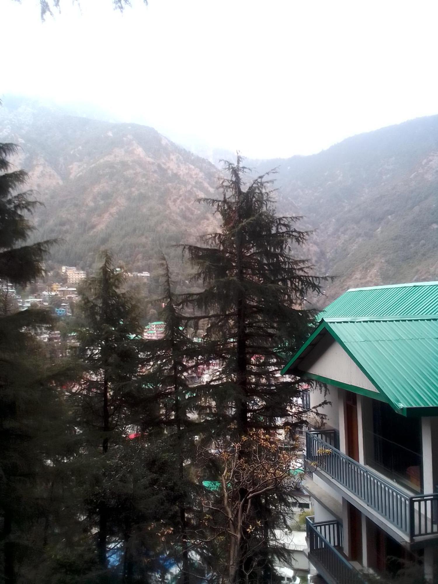 Himalayan Triund Trekking And Mountain View Дхарамсала Екстериор снимка
